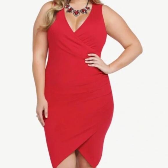 Torrid Scarlet Red Surplice Envelope Hem Ponte Bandage Dress Plus Size 2X New!!! - Picture 3 of 8
